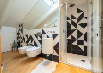 Attic Torino (neighborhood San Salvario) - photo 38