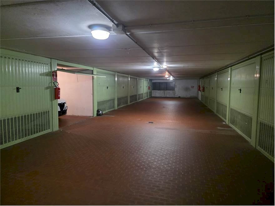 Box Genova (zona Castelletto) - foto 1