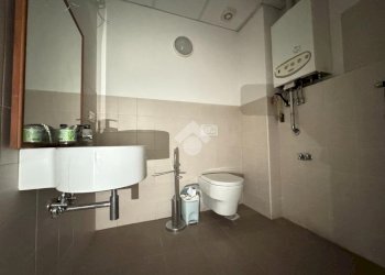 Negozio Via San Giuseppe Maria Gambaro, Galliate - foto 13