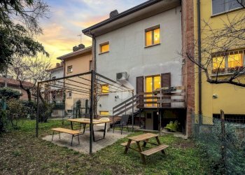 Villa a Schiera Via Lorenzo De Medici, Reggio nell'Emilia - foto 1