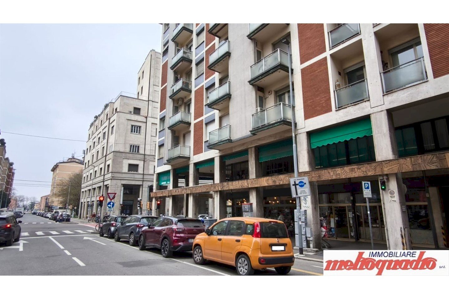 Negozio via Cesare Boldrini, 5, Bologna (zona Centro Storico) - foto 1