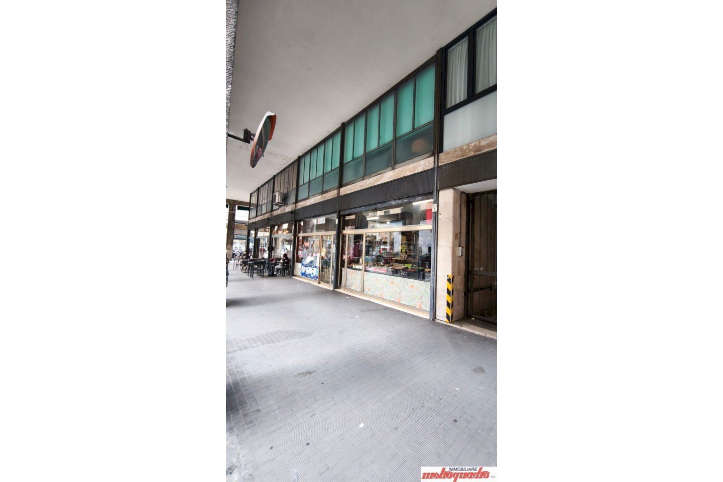 Negozio via Cesare Boldrini, 5, Bologna (zona Centro Storico) - foto 3