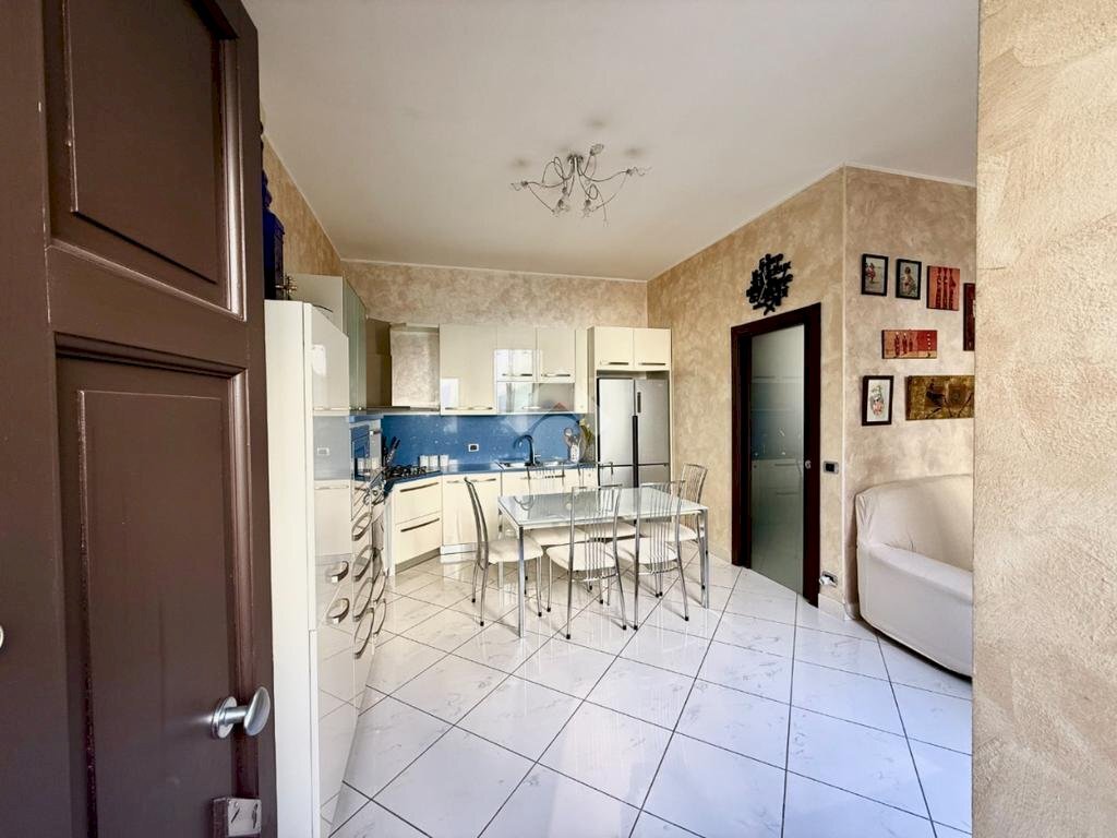 Three-room apartment Viale Abruzzi, Milano (neighborhood Città Studi) - photo 2