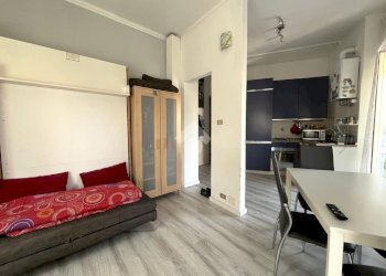 One-room apartment Via Valentino Carrera, Torino (neighborhood Parella) - photo 12