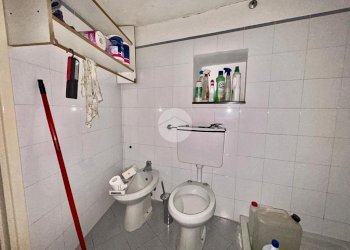 Negozio Via Piave, Savona - foto 15