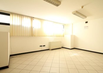 Ufficio Via Zanardi, Bologna (zona Zanardi) - foto 14