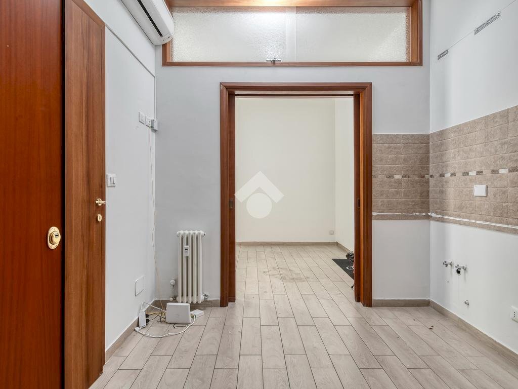 Ufficio Via San Felice, Bologna (zona Centro Storico) - foto 2