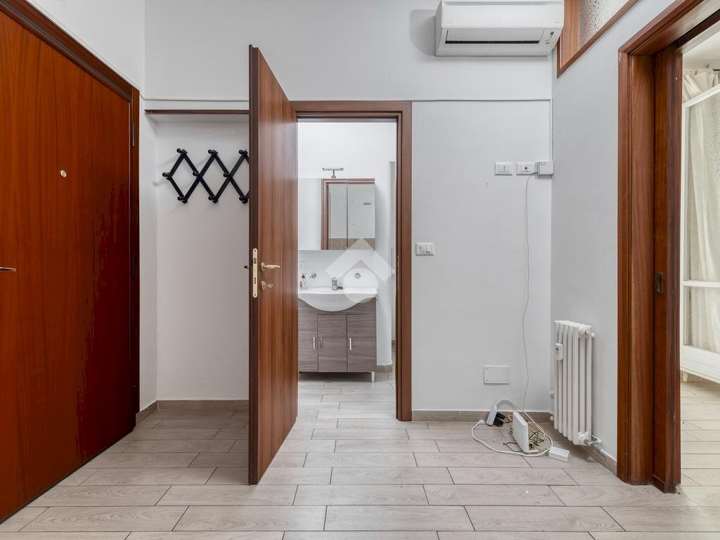 Ufficio Via San Felice, Bologna (zona Centro Storico) - foto 3