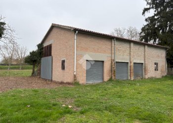 Rustico Via Comacchio, Ferrara (zona Cona) - foto 1