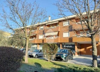 Negozio via panzeri, Settimo Milanese - foto 1