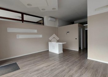 Negozio via panzeri, Settimo Milanese - foto 2