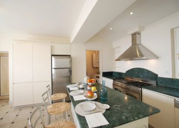 Apartment Lesa - photo 12
