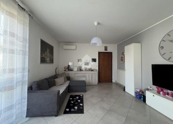 Four-room apartment Via di Mezzo, Strambino - photo 2