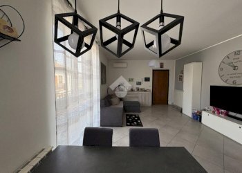 Four-room apartment Via di Mezzo, Strambino - photo 6