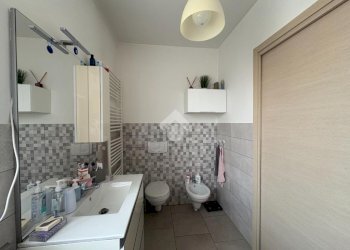 Four-room apartment Via di Mezzo, Strambino - photo 12