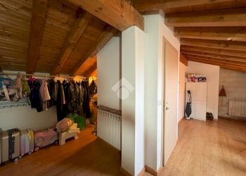 Four-room apartment Via di Mezzo, Strambino - photo 23