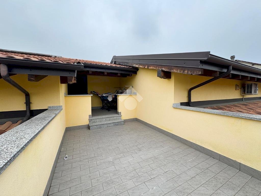 Villa a Schiera Via Sandro Pertini, Suno - foto 3