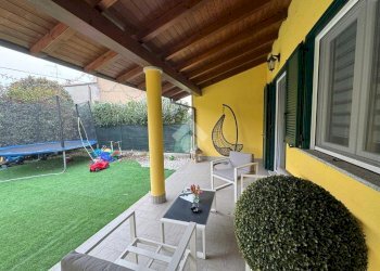Villa a Schiera Via Sandro Pertini, Suno - foto 5