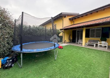 Villa a Schiera Via Sandro Pertini, Suno - foto 28