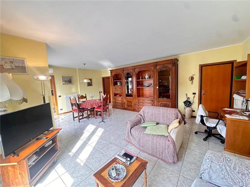 Trilocale VIA TURATI 7A, Erba - foto 2