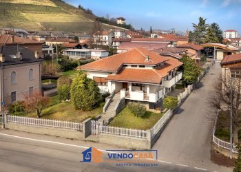 Independent house Neive - photo 1