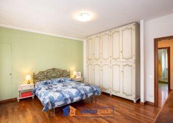 Independent house Neive - photo 15