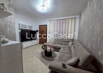 Villa a Schiera Porcari - foto 2