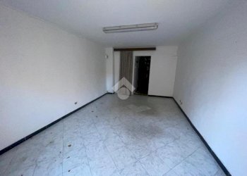 Negozio Via Dei Conradi, Albisola Superiore - foto 9