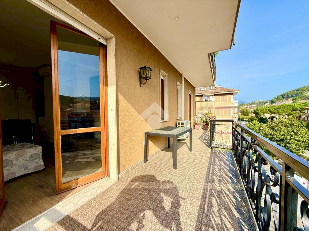 Three-room apartment Via S. Lazzaro, Andora - photo 3