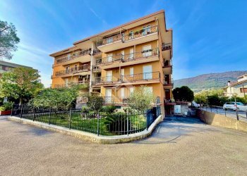 Three-room apartment Via S. Lazzaro, Andora - photo 41