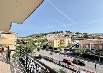 Three-room apartment Via S. Lazzaro, Andora - photo 42