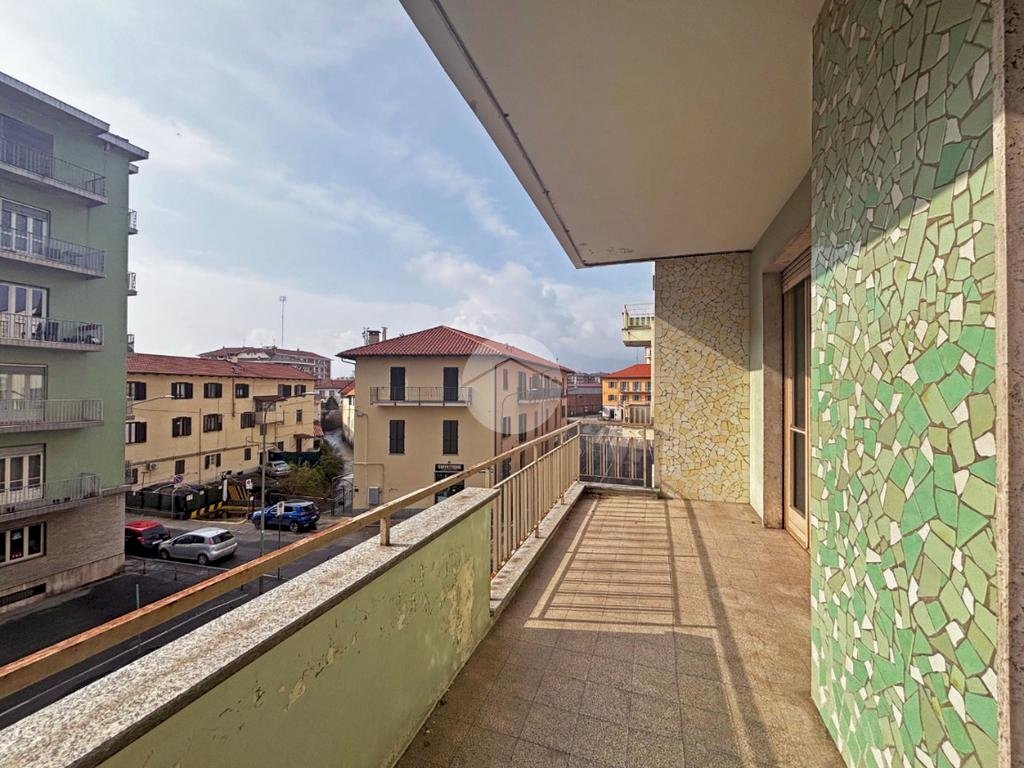 Appartamento Via Montebello, Pinerolo - foto 1