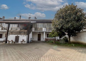 Casa indipendente Via Montenero, 22 
 Trino, Trino - foto 1