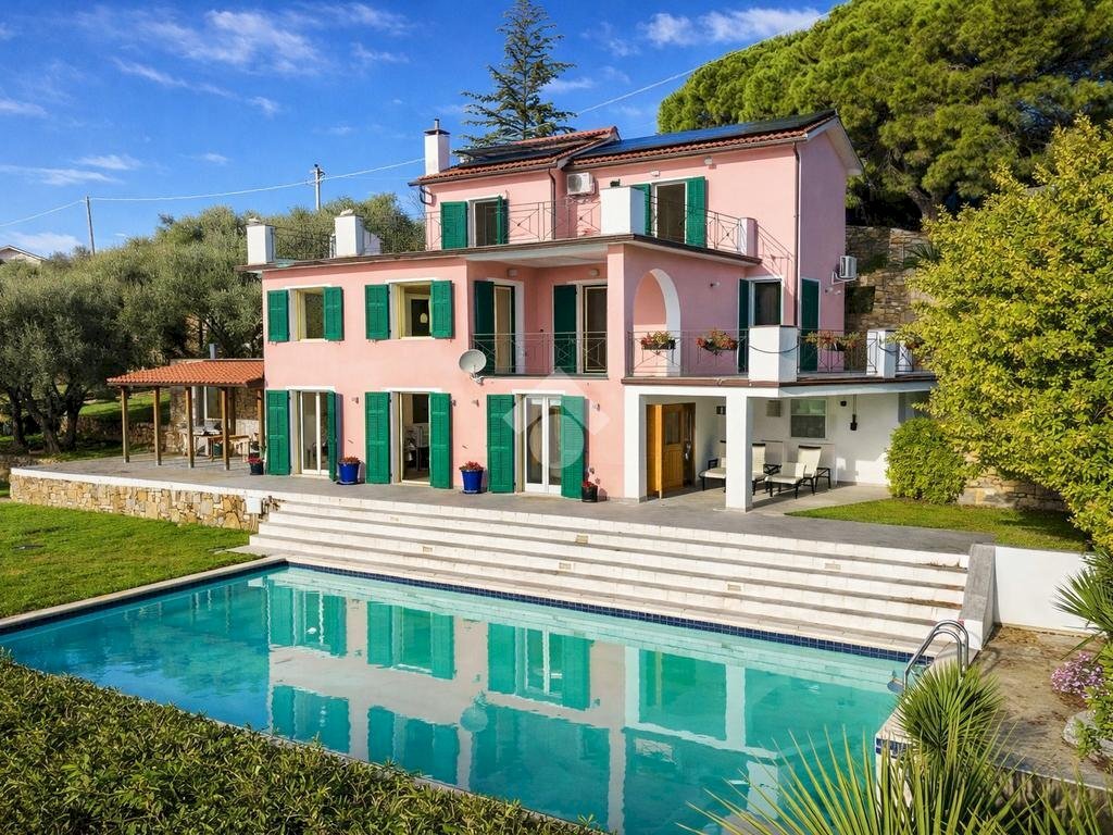Villa Strada del Colle, Imperia - photo 1