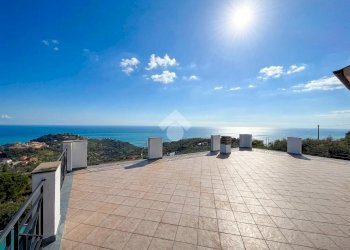 Villa Strada del Colle, Imperia - photo 4