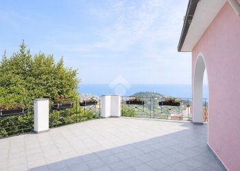 Villa Strada del Colle, Imperia - photo 13