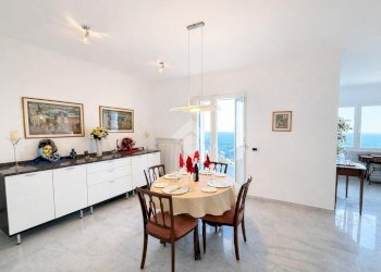 Villa Strada del Colle, Imperia - photo 17