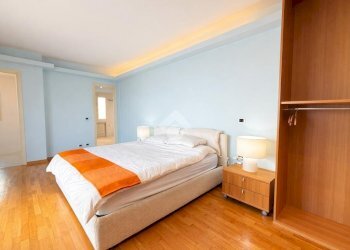 Villa Strada del Colle, Imperia - photo 32