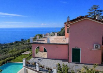 Villa Strada del Colle, Imperia - photo 12
