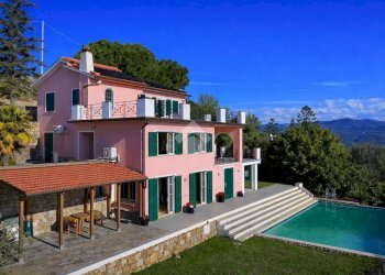 Villa Strada del Colle, Imperia - photo 25