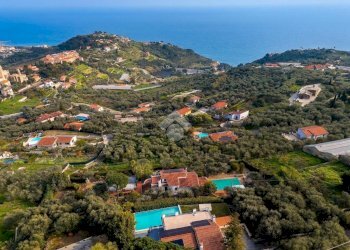 Villa Strada del Colle, Imperia - photo 36