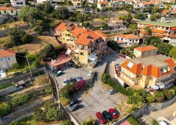 Posto Auto Via Bonfante, Cipressa - foto 17