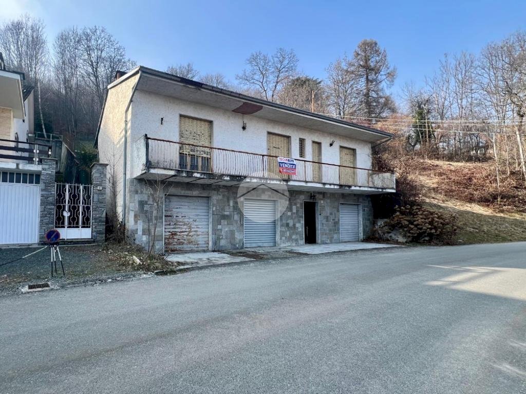 Casa indipendente Strada Fontana Sistina, Monastero di Lanzo - foto 1