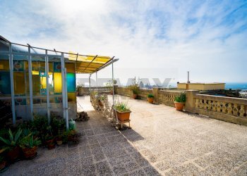 Attico Via Oberto Cancelliere, 26 
 Castelletto, Genova (zona Castelletto) - foto 1