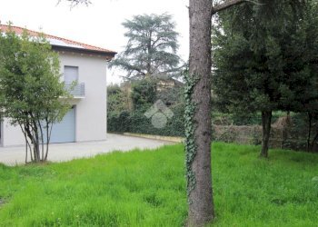 Villa a Schiera Via Canale, Casalgrande - foto 1