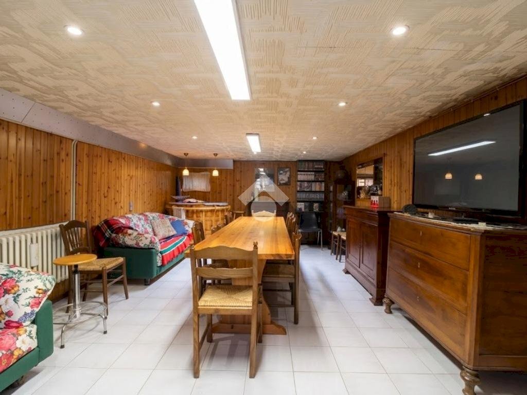 Independent house Viale Antonio Gramsci, Mirandola - photo 2