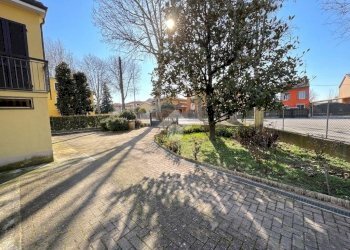 Independent house Viale Antonio Gramsci, Mirandola - photo 15