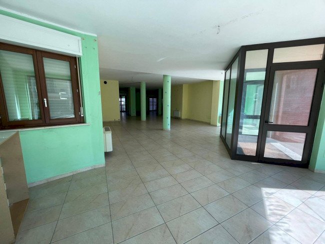 Commercial Premises Moncalieri - photo 2