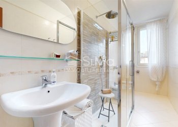 Two-room apartment Cento - photo 9