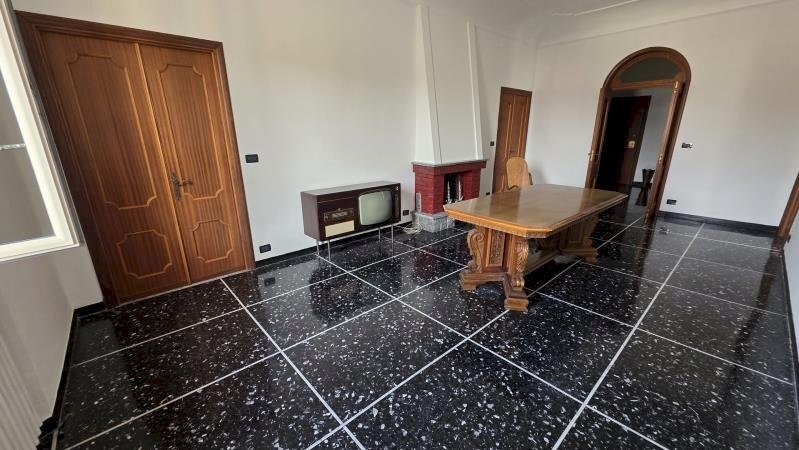 Appartamento Savona (zona Centro) - foto 2